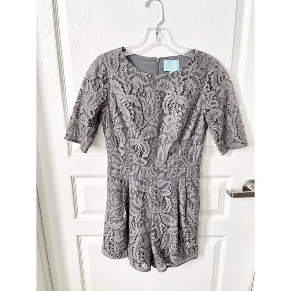 CeCe by Cynthia Steffe Maylie Lace Romper Gray Pewter Size 2 - Picture 9 of 10